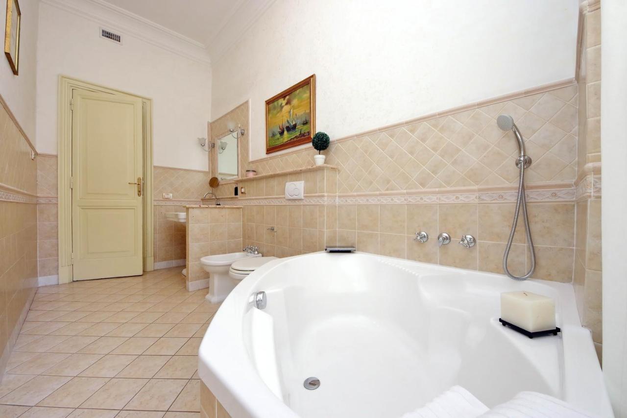 Divine Vatican View Apartment Рим Экстерьер фото